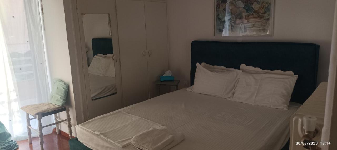 City Break Nearby Metro And Bus Express Airport Athen Exterior foto